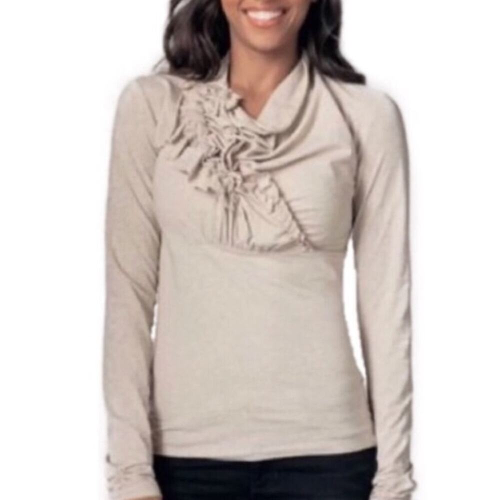 CAbi Ruffle Coquette Long Sleeve Top S Lightweight Preppy Neutral Blouse Basic